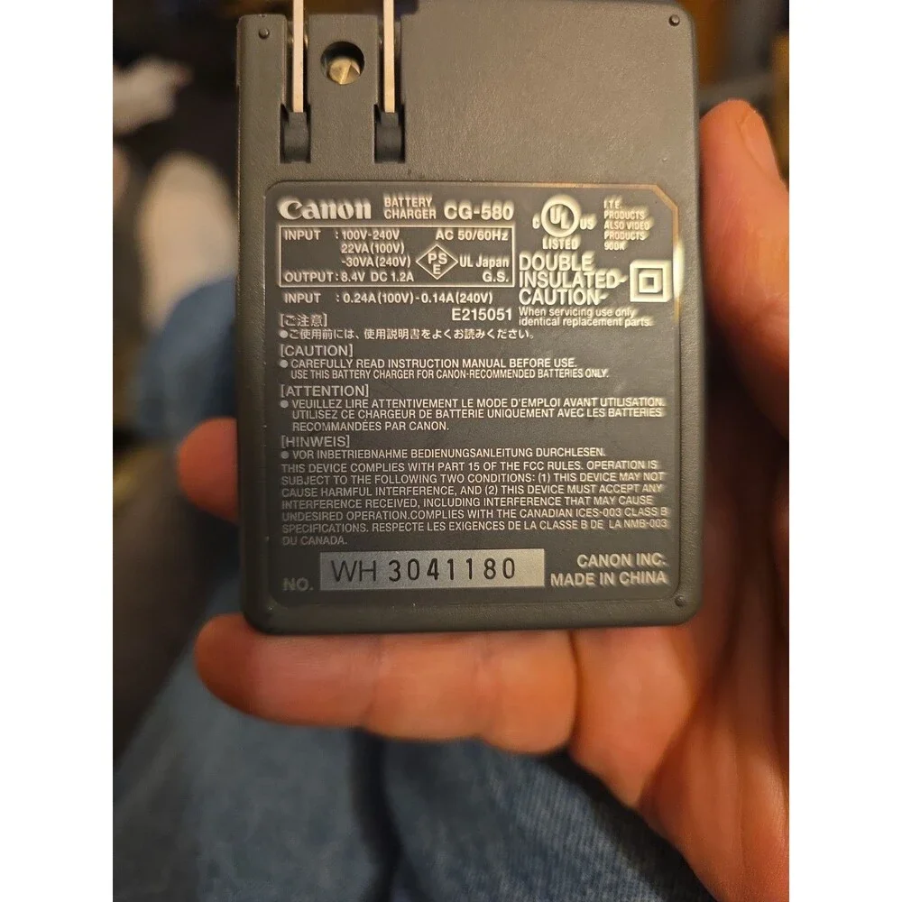 Genuine Canon CG-580 Charger & 2 BP-511A Battery For EOS 5D 50D 40D 30D Tested.